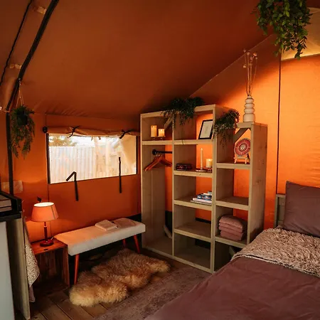 Luxury tent Soulsafari Aan Zee