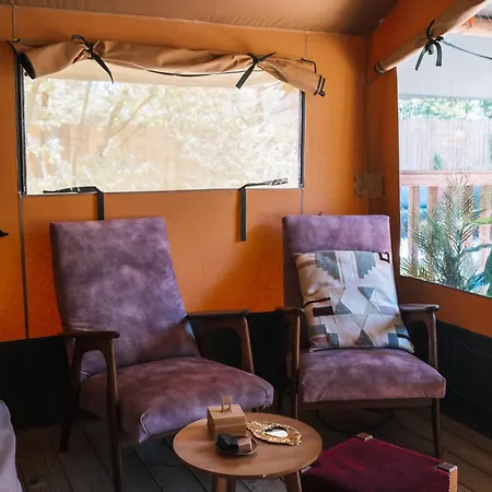 Campo de lujo Soulsafari Aan Zee