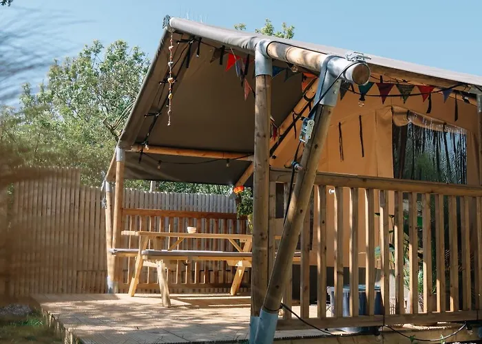 Campo de lujo Soulsafari Aan Zee *