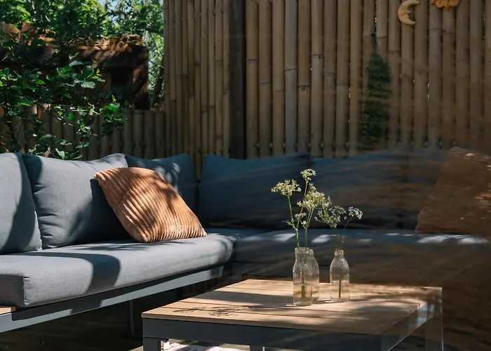 Campo de lujo Soulsafari Aan Zee *